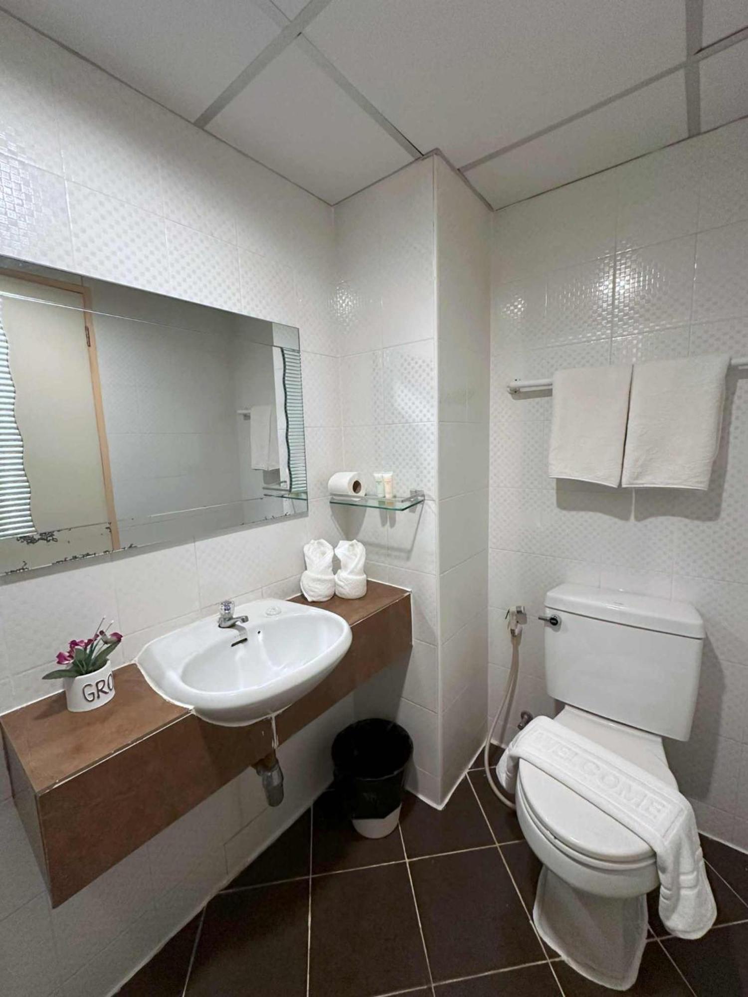 Aryan Suites Hotel Bangkok Eksteriør billede